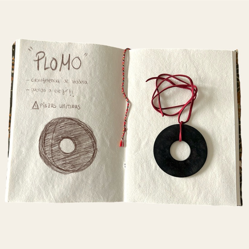 collar "plomo"